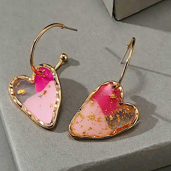 Gold Pink Dried Flower Glass Dangle Earrings - Picture 4 of 5